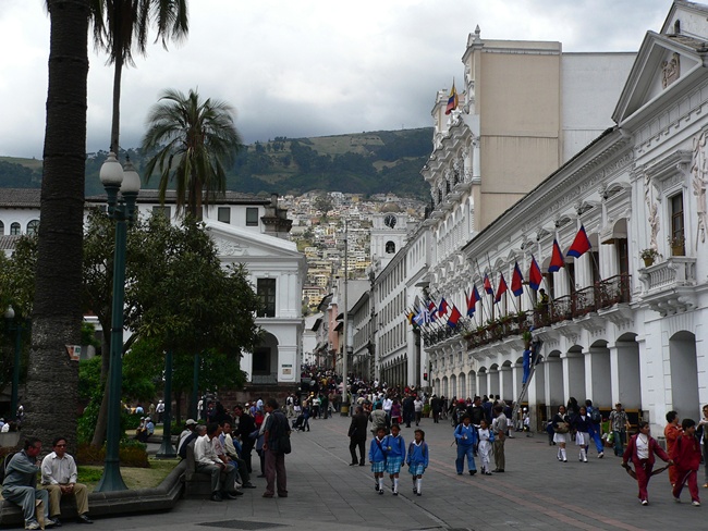 ../../Pictures/050210/099 Quito.JPG